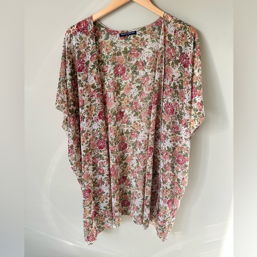 Brandy Melville Sheer Floral Kimono Cardigan
Swim Coverup